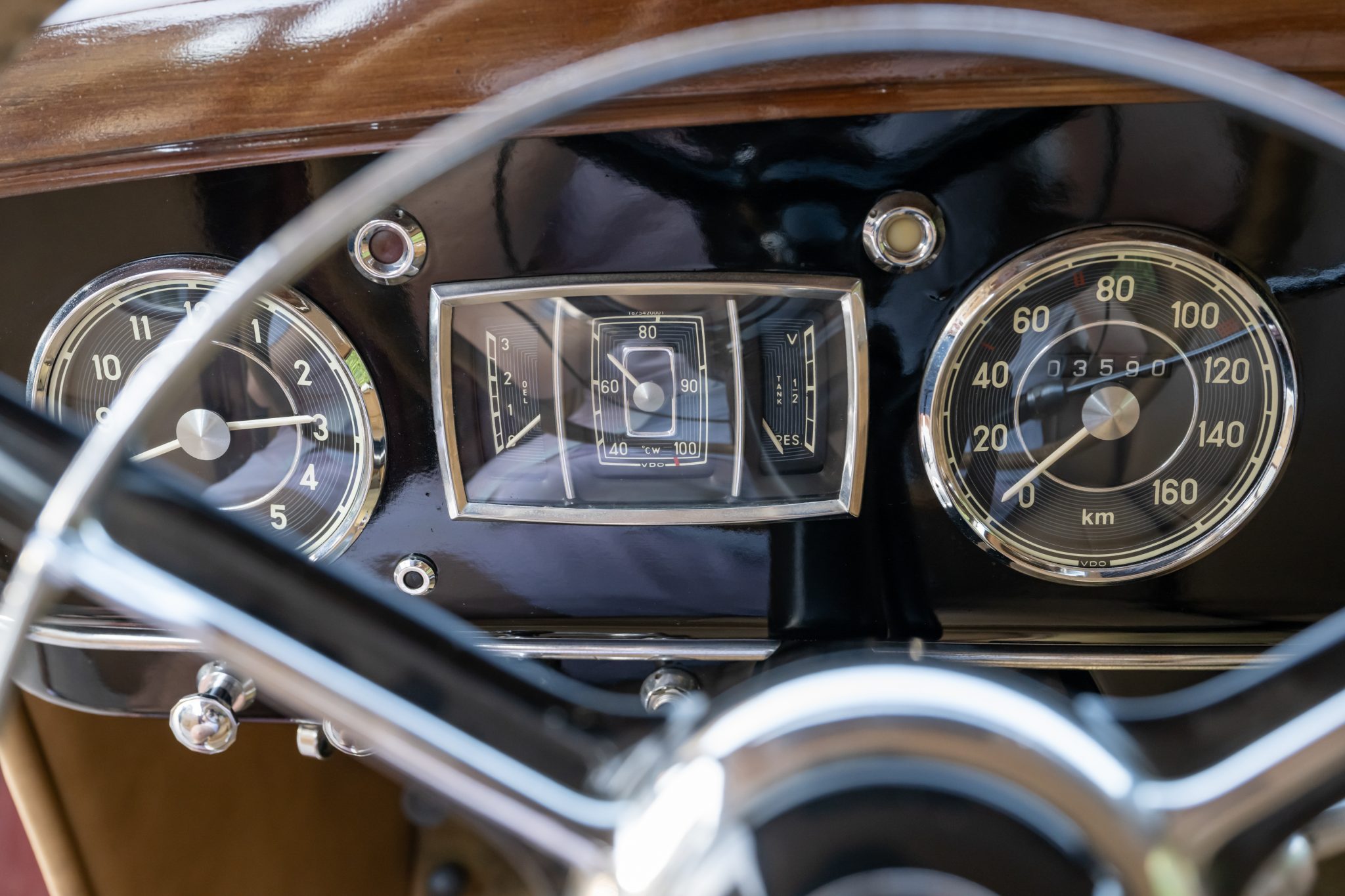 1953 mercedes-benz 220 sedan