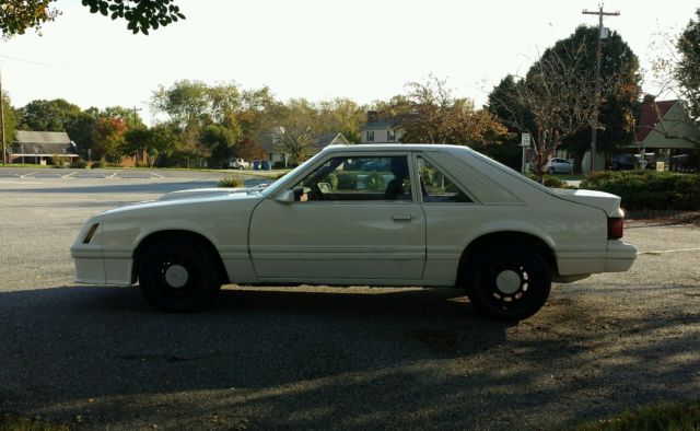 1982 ford mustang gt
