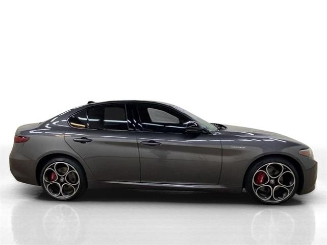 2022 alfa romeo giulia veloce