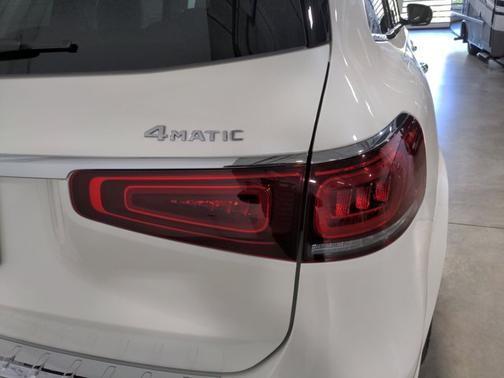2022 mercedes-benz gls 580 in dulles, virginia