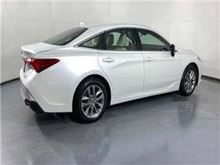 2022 Toyota Avalon hybrid xle