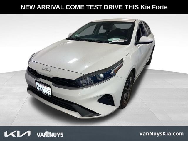 2024 kia forte lxs