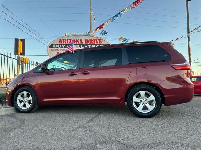 2015 toyota sienna le
