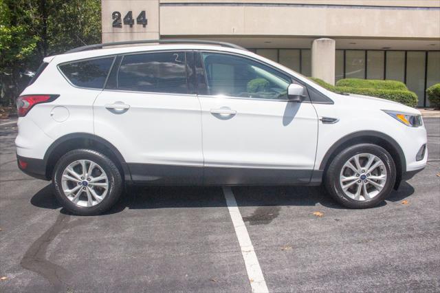 2018 ford escape se