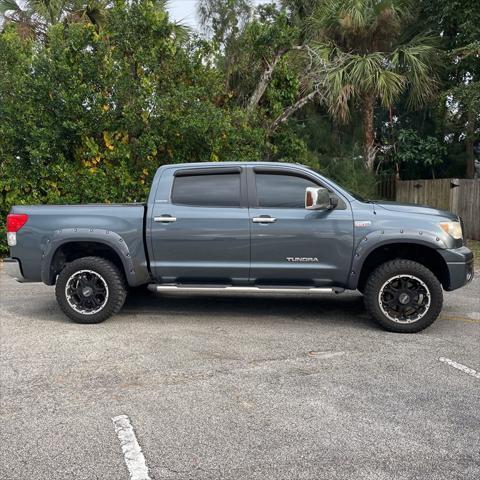 2010 toyota tundra limited
