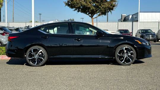 2025 Nissan Altima