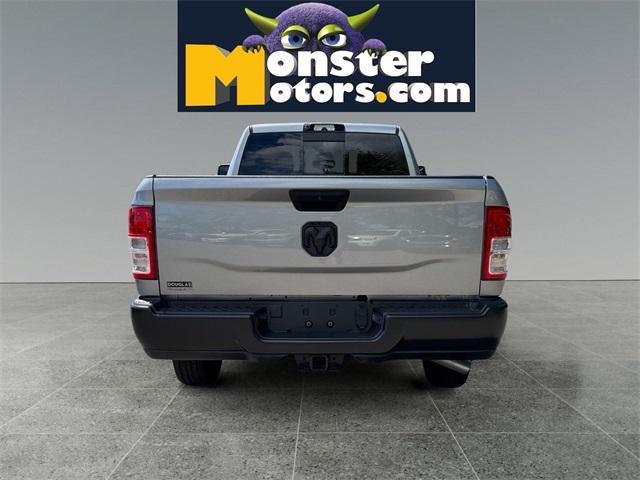 2023 ram 2500 tradesman crew cab 4x2 8' box