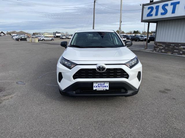 2022 toyota rav4 le