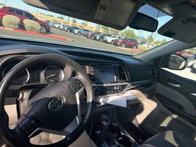 2016 toyota highlander xle