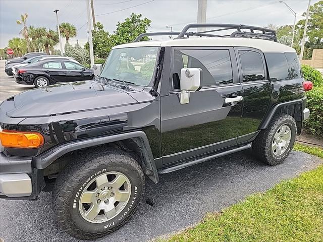 2010 toyota fj cruiser base