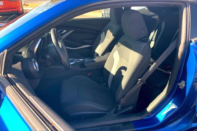 2018 chevrolet camaro 1lt