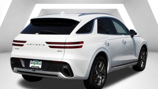 2025 Genesis GV70