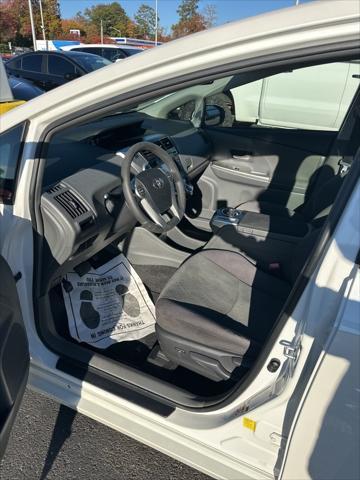 2012 toyota prius v three