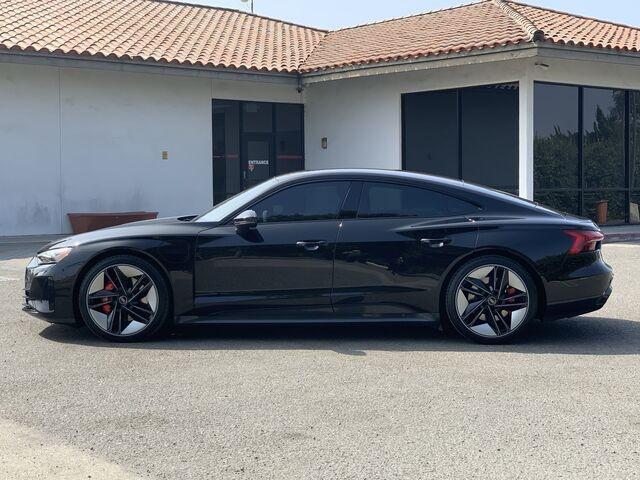 2022 audi e-tron gt premium plus