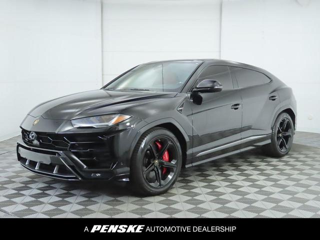 2020 lamborghini urus base