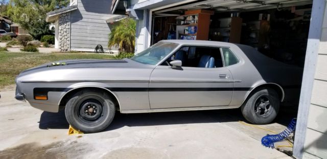 71 ford mustang "grande" 2d hardtop coupe