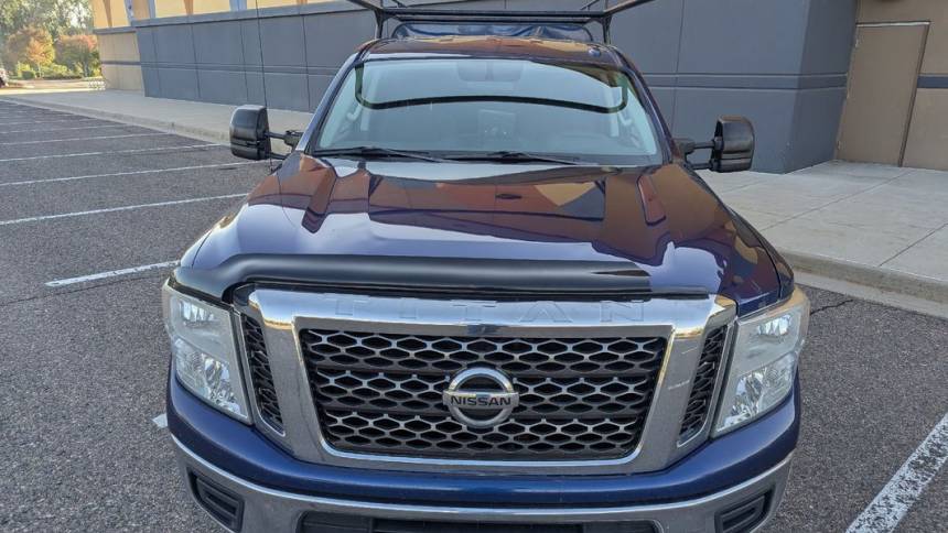2016 nissan titan xd sv