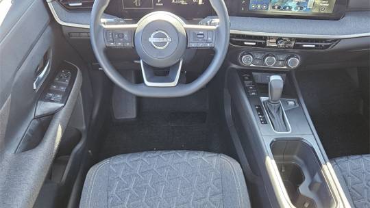 2025 Nissan Kicks