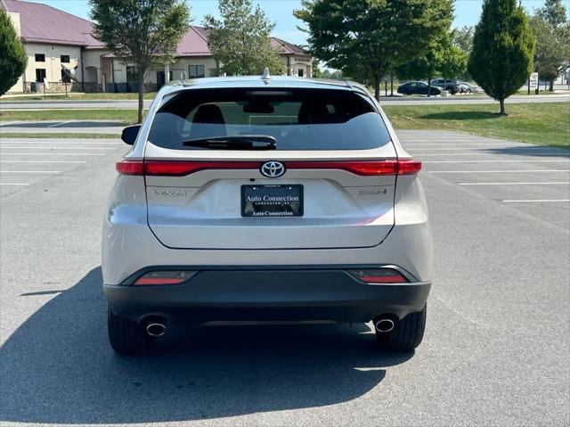 2021 toyota venza le