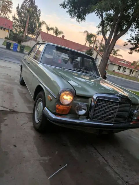 1969 green mercedes 230 six cylinder strichacht w114 manual 4 speed current tag