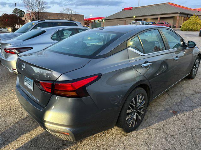 2024 nissan altima 2.5 sv