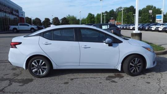 2024 Nissan Versa 1.6 sv
