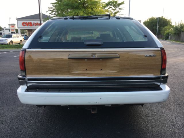 1991 buick roadmaster station wagon woody leather low mileage no reserve auction