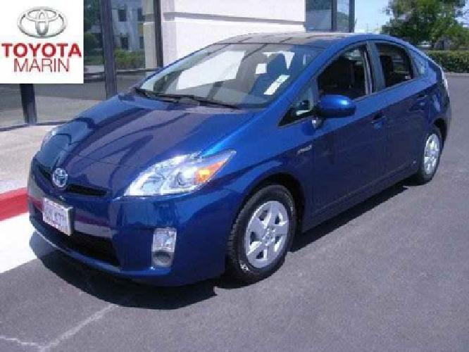 2010 toyota prius iv w/ solar roof pkg. & nav in san rafael, ca