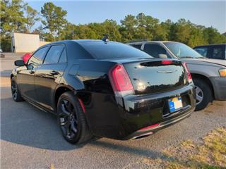 2023 Chrysler 300 touring l