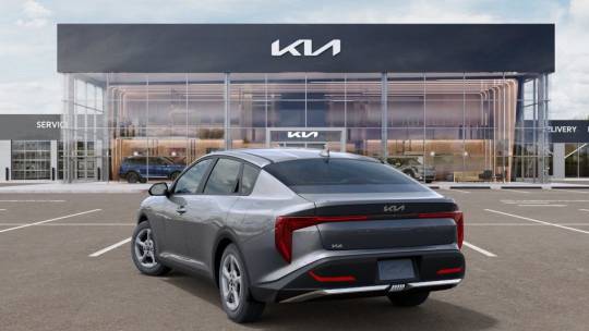 2025 Kia K4 lx