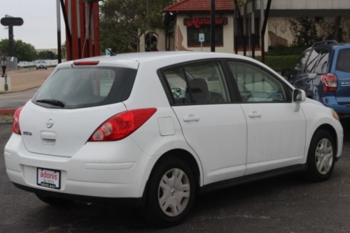 2011 nissan versa in texas