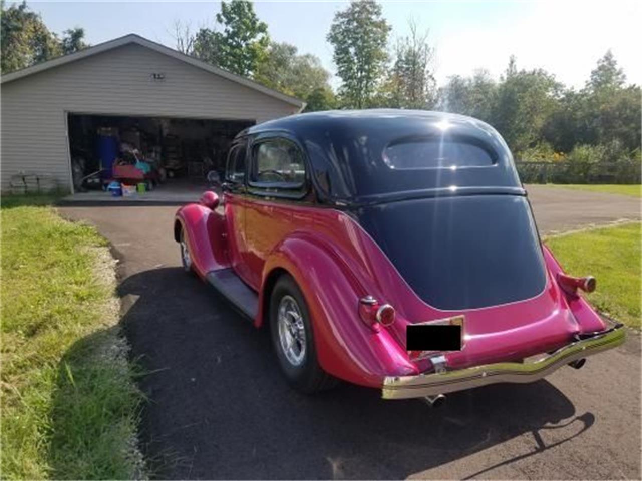 1935 ford sedan