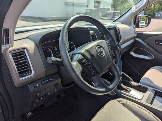 2022 nissan frontier sv