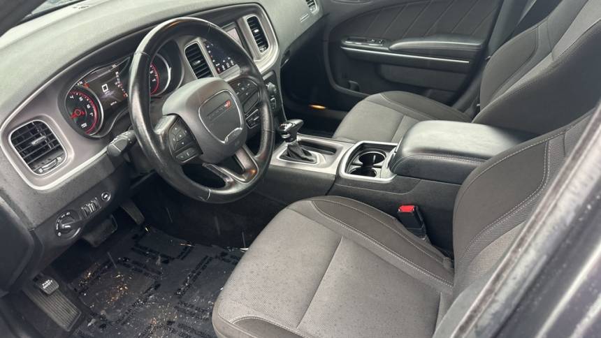 2022 dodge charger sxt