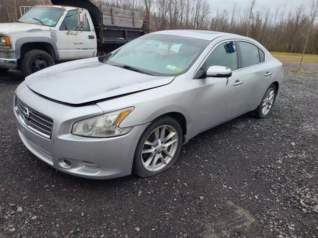 2011 nissan maxima s