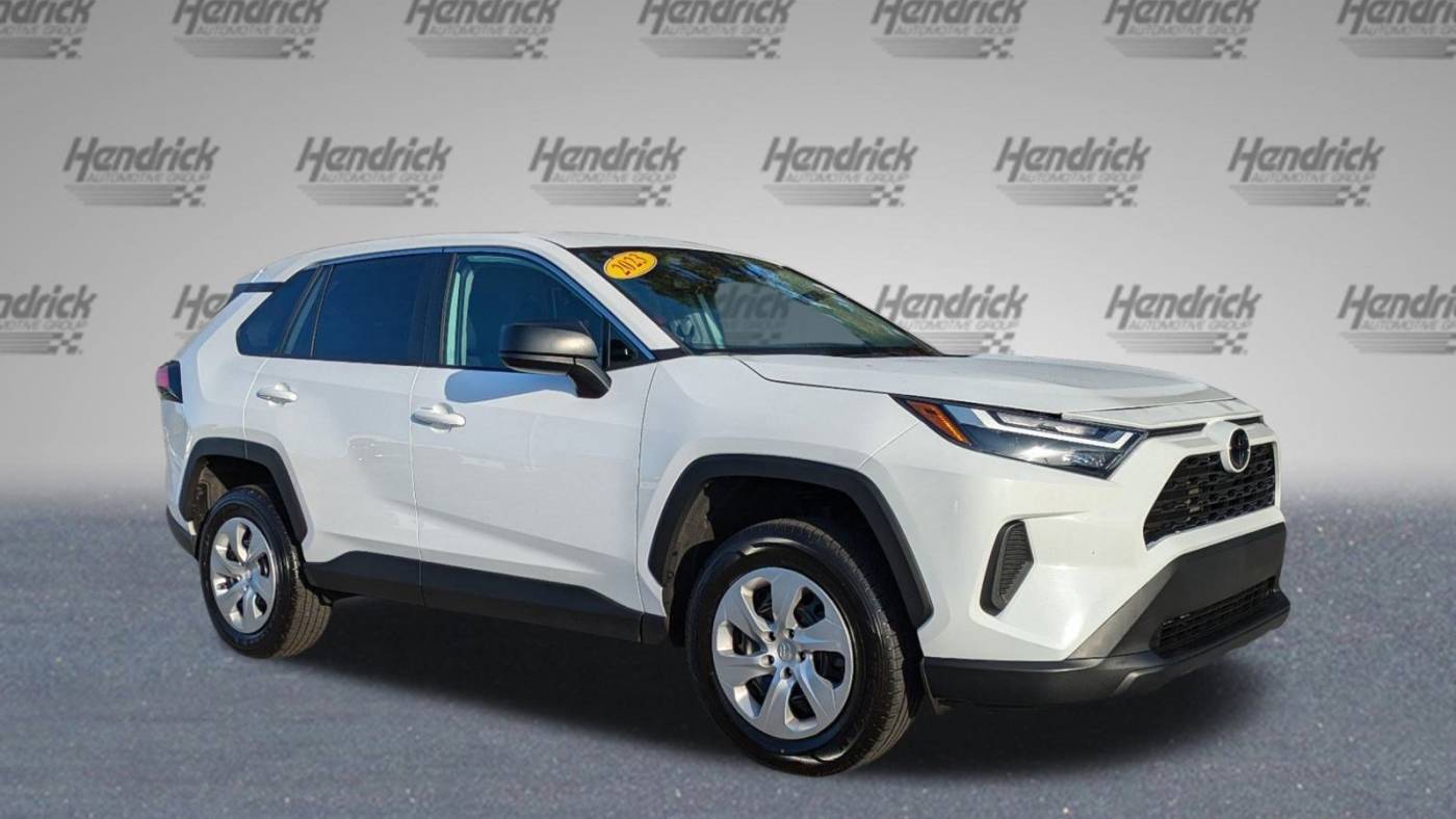2023 toyota rav4 le