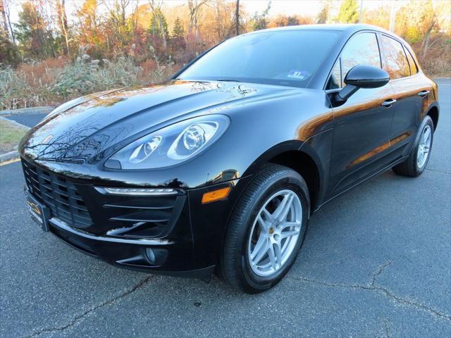 2017 porsche macan base