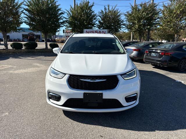 2022 chrysler pacifica touring l