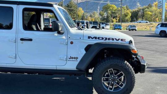 2024 Jeep Gladiator