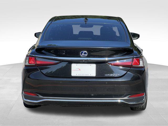 2020 lexus es 300h ultra luxury