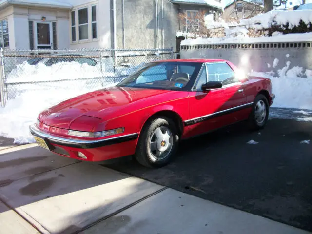 1988 buick reatta, less than 69,000 miles great shape