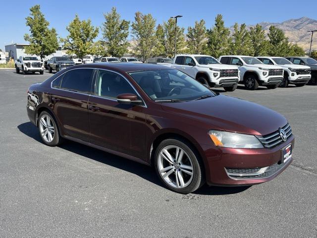 2014 volkswagen passat 1.8t auto se w/sunroof & nav