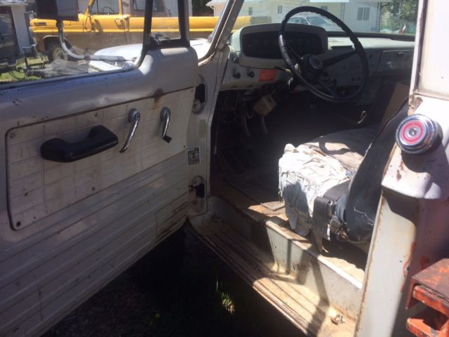 1966 dodge power wagon 3/4 ton w200
