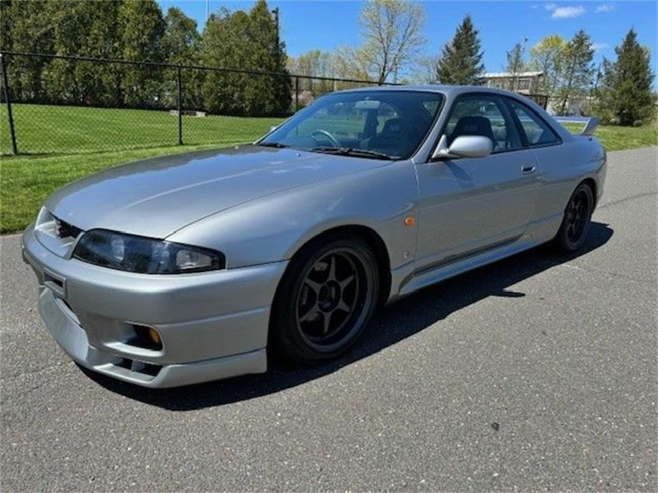 1996 nissan skyline