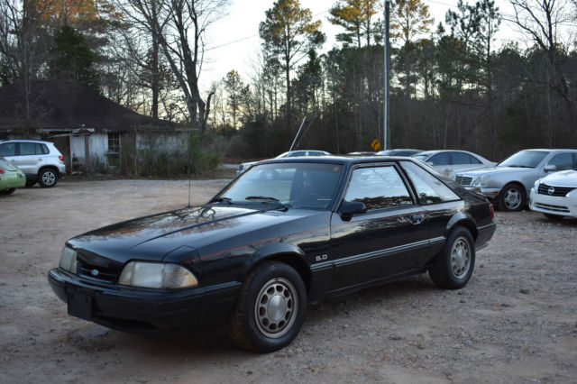 1988 ford mustang lx hatchback 2-door 5.0l completely unmolested no reserve!!
