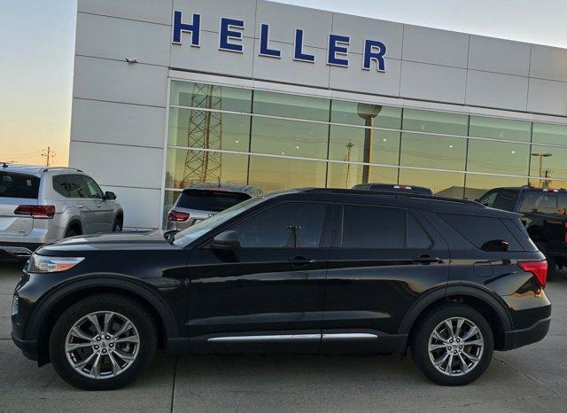2020 ford explorer xlt