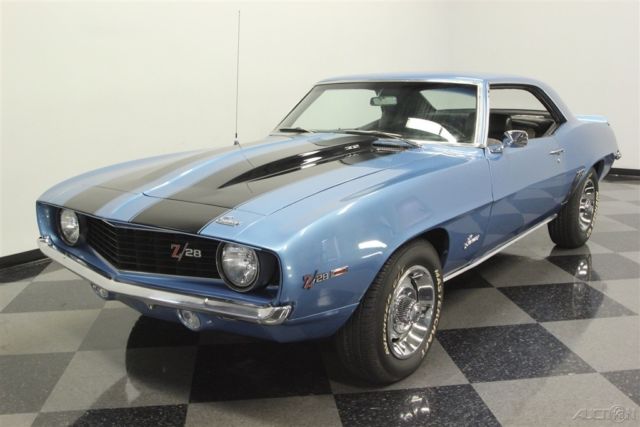 marina blue deluxe interior houndstooth chevrolet 1969 z/28 tribute used