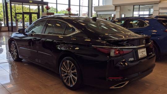 2021 Lexus ES