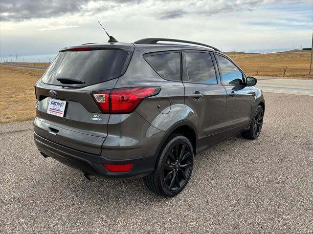 2019 ford escape se