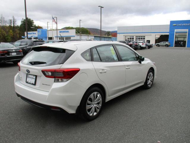 2022 subaru impreza base